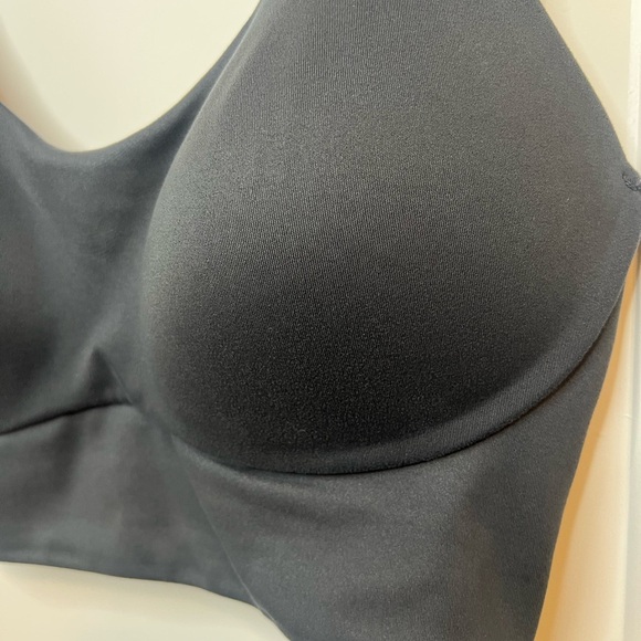 Victoria’s Secret Women's Intimate Bra - Picture 2 of 5